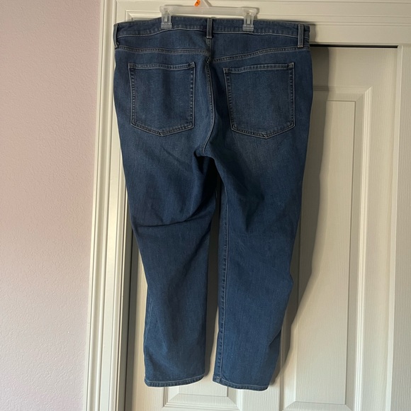 Old Navy High Rise OG Straight Jeans Built in Warm size 18 - Picture 2 of 3